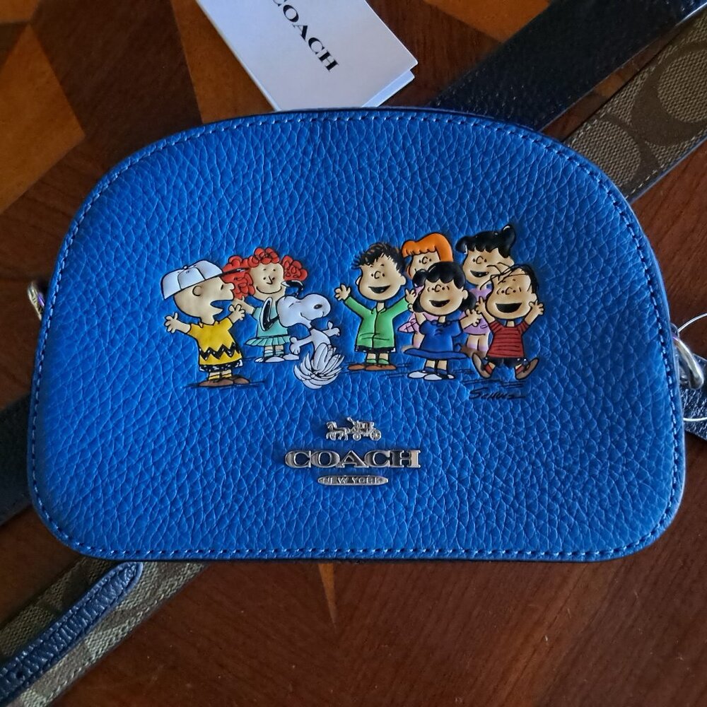 Coach X Peanuts Mini Serena Snoopy And Friends Crossbody Bag NEW - Picture 1 of 5
